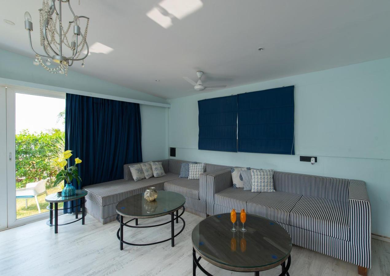 Living Room Beach Resort Morjim Exteriör bild